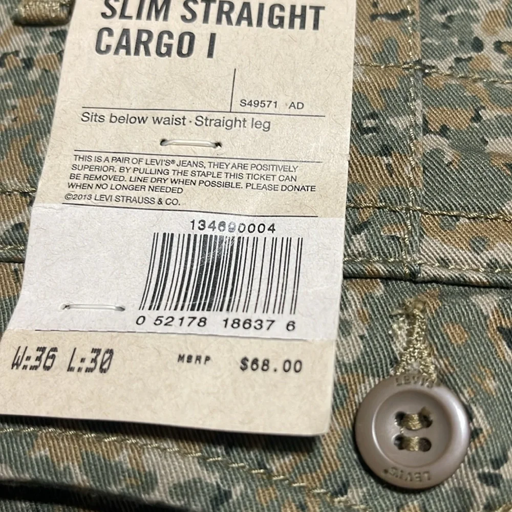 Levi's slim straight men's‎ cargo pants size 36/30 NEW with tags M1